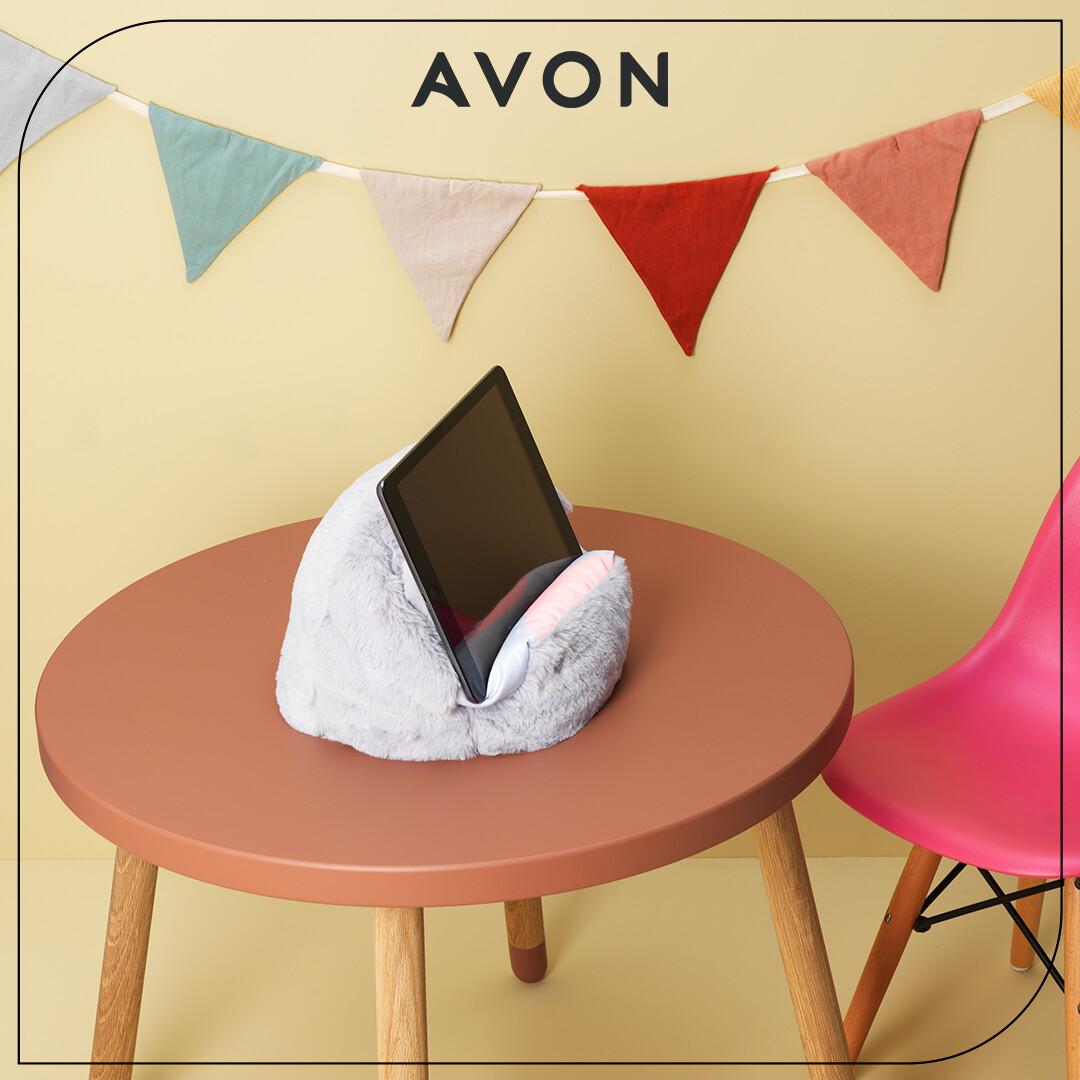 lovecrossstitch's tweet image. How adorable is Kevin the Koala? 🐨 I think he's so adorable, really fluffy and a fab solution for your little ones, when they have some time on the tablet. 
wu.to/Qlgv96
#TabletTime #LoveThis #HowCute #Avon #AvonKids #SuperCute