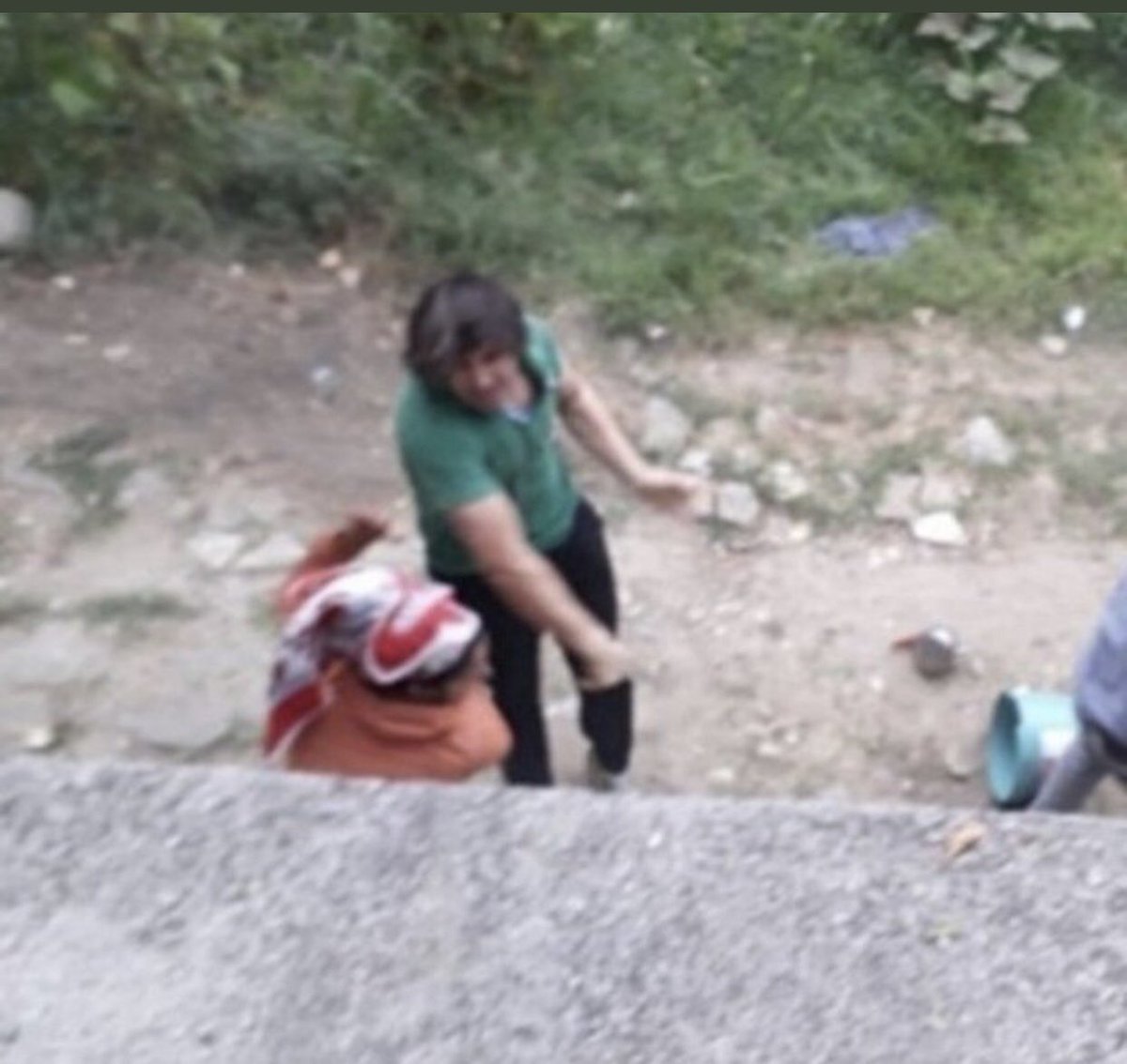 Irkçı faşist zihniyet, elbet birgün o pis düşüncelerinizde boğulacaksınız. #sakaryadaiscileresaldırı