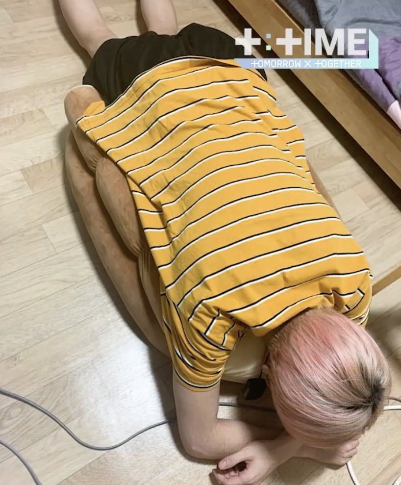prodkthn's tweet photo. PAUSE— taehyun's charger....
@TXT_members https://t.co/Zt05jSKhih