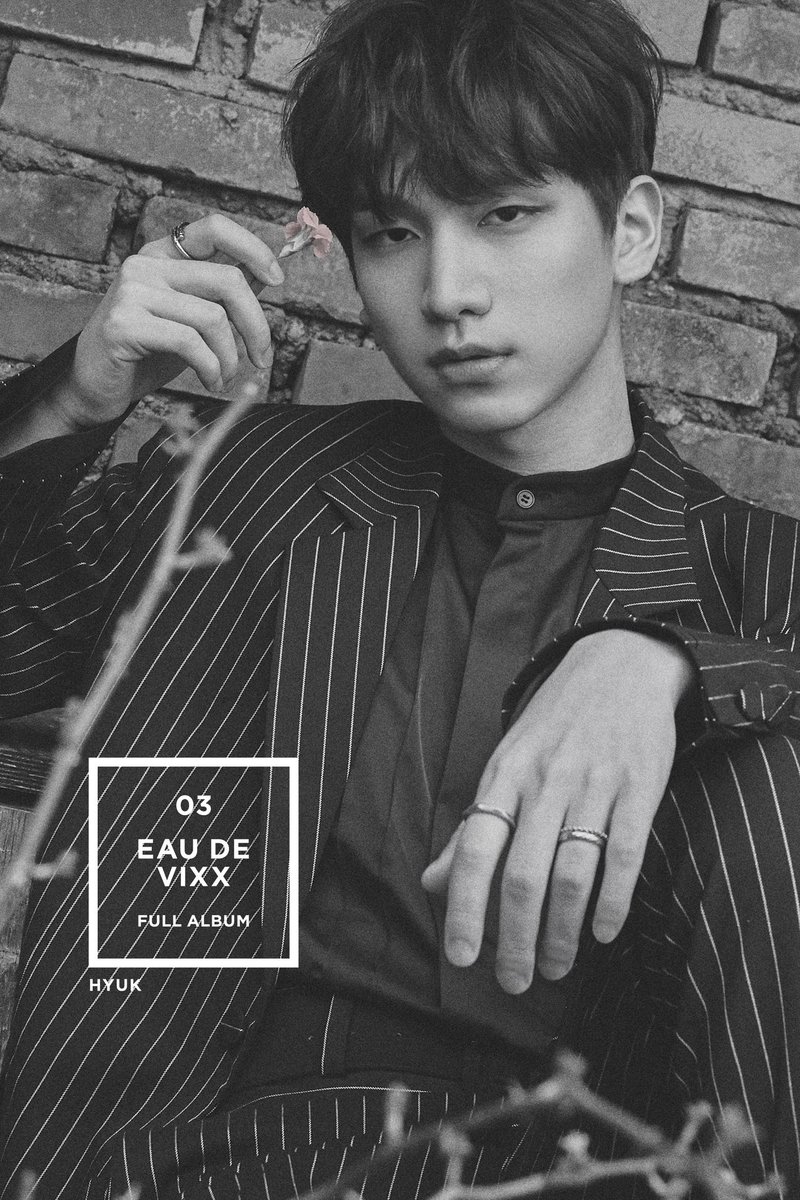 2eehan's tweet photo. 🔫🔫

#HYUK #한상혁 #빅스 #VIXX #EAU_DE_VIXX https://t.co/woFQ9ELaHy