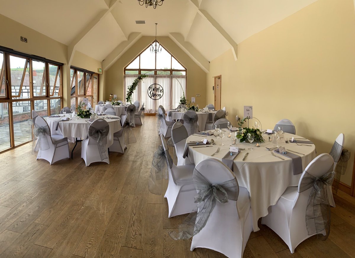 ElephantandCas6's tweet photo. Despite having the majority of our weddings postponed or cancelled this year due to COVID-19, we were lucky enough to hold a smaller, socially distanced ceremony for one of our couples. What a beautiful couple they are and we hope them all the best in the future🥂👰🎩 #TeamEle https://t.co/G2eaDB0XSJ