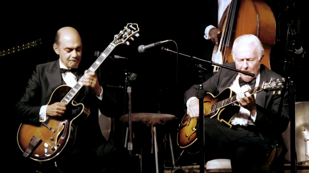 geocappiello's tweet photo. #5September #September5 #5Settembre #9月5日 2020
Joe Pass (1929-94) & Herb Ellis (1921-2010) 🎸🎸
#JoePass #HerbEllis #photography #photooftheday #jazz #swing #cooljazz #westcoastjazz #jazzlovers #jazztime #jazzsaturday #guitarists #guitarplayers https://t.co/FJalWb35kB