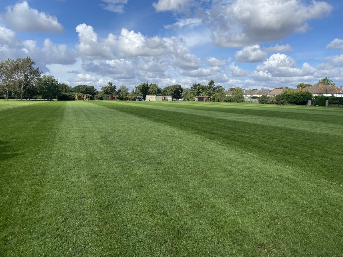 FlitchunitedFC's tweet photo. Someone might of set fire to all of our equipment in our container but when you’ve got good friends in football you stand a chance of getting the game in !!!! #investinus #pleasesomeonehelp #pleasedonate #gofundme #grassrootsfootball https://t.co/MgzUC3tYFX
