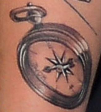 unknownumsucuk's tweet image. Sweet Creature:
"When I run out of road, you bring me home"

Compass leeds ships to home.

#LarryStylinson #larryproof