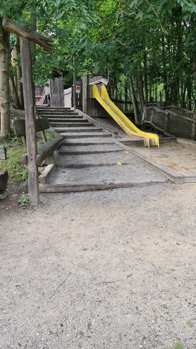SoerenMuench's tweet photo. Königsetappe: #Treffurt - #Mühlhausen #Bad #Langensalza
Wir sind oben. #Freude und #Stolz pur. Rast im alten #Bahnhof #Heyerode
https://t.co/dRjei0Y889
#Fahrrad #Werraradweg @Flussradwege #Sommer2020 #DeinThueringen @thueringen_ttg https://t.co/KBggjnBSXL