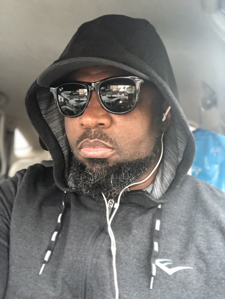 Mpraiz's tweet photo. That kinda rainy day where we stay hooded-up
#BossDad
#PapiGrey 🧔🏼
#GreyBoss 🧔🏼 https://t.co/xcVfPirX6P