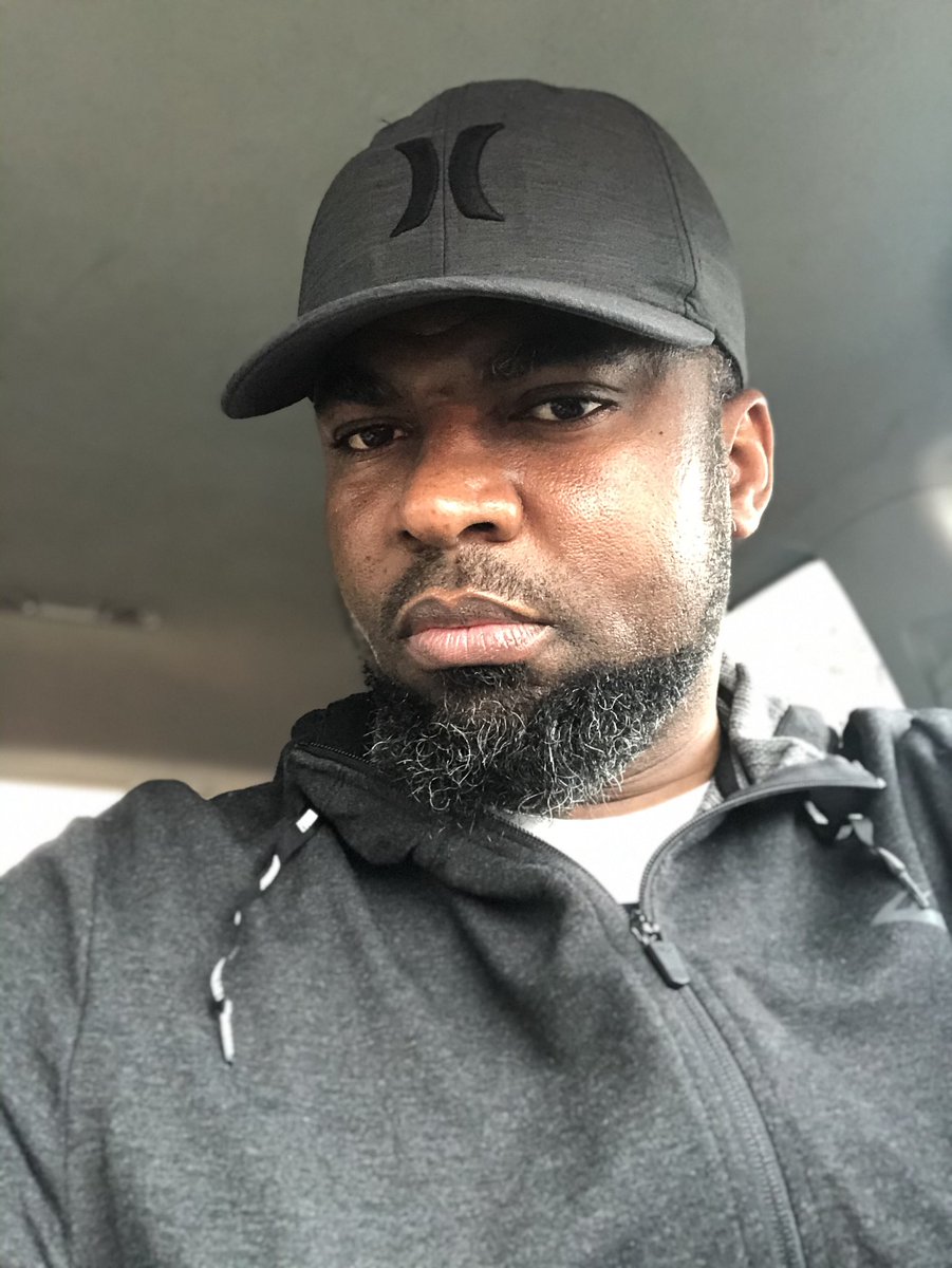Mpraiz's tweet photo. That kinda rainy day where we stay hooded-up
#BossDad
#PapiGrey 🧔🏼
#GreyBoss 🧔🏼 https://t.co/xcVfPirX6P