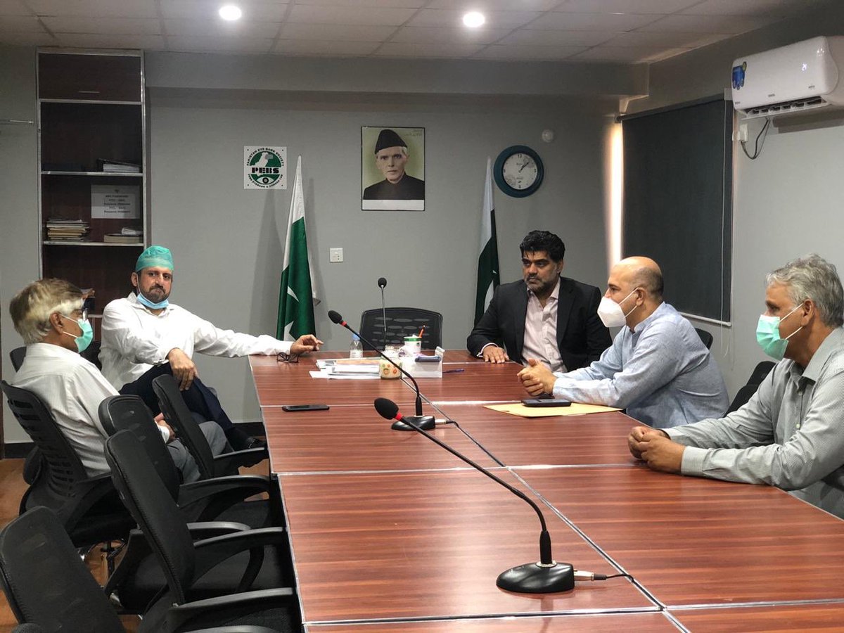 DrJMughal's tweet photo. Thanks gentlemen for your visit today, to charity hospital at Nagan Chowrangi #Karachi 

@dr_imranshah 
@Hunaid_Lakhani https://t.co/djiefmMDyq