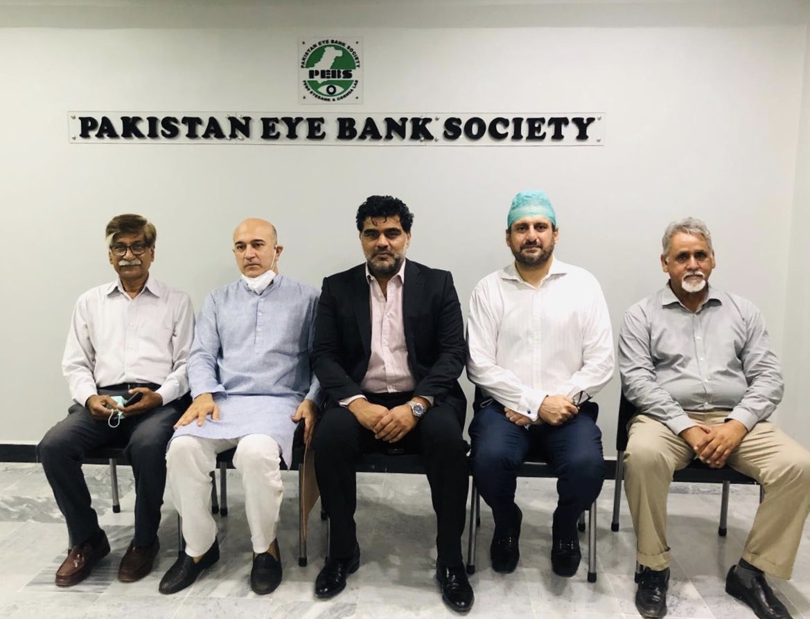 DrJMughal's tweet photo. Thanks gentlemen for your visit today, to charity hospital at Nagan Chowrangi #Karachi 

@dr_imranshah 
@Hunaid_Lakhani https://t.co/djiefmMDyq