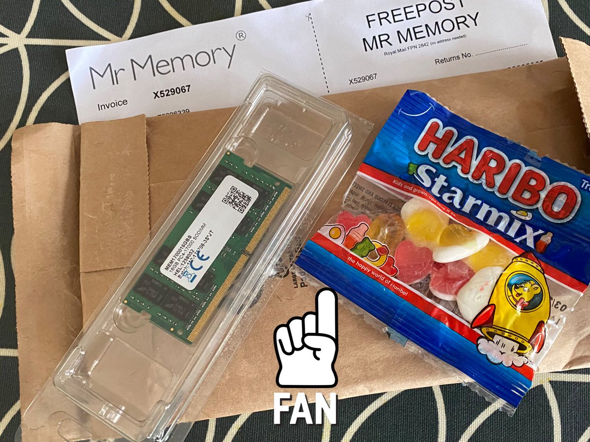 thegraemegordon's tweet photo. Not only is #mrmemory THE best place to get bit to upgrade your laptop, they deliver next day AND you get #haribos https://t.co/H1gYJbZ7kI https://t.co/Q6FJSpT8gF
