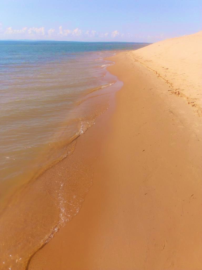 Binga Sand Beach in the Matabeleland North province of Zimbabwe

#VisitZimbabwe #Binga #Zimbabwe #TravelZimbabwe