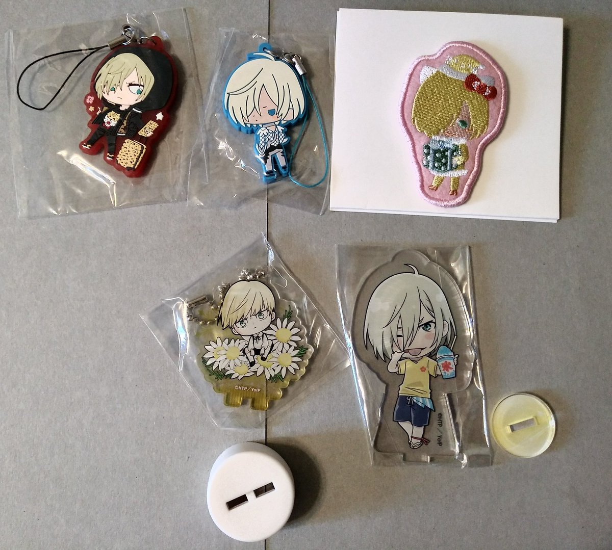 doffytan1's tweet image. Selling my YOI yuri on ice merch🎶
⭐yurio 5 items set
$22 USD per set
Feel free to ask for more information💕
#yurionice 
#YOImerch
#yurionicemerch 
#yuriplisetsky
#yurio
#otayurio