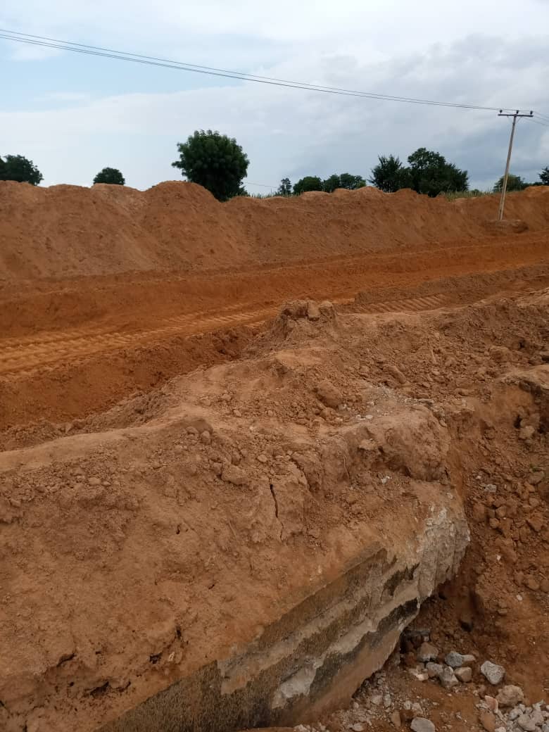 TrackaNG's tweet photo. Dualization of Kano-Katsina road, phase II kano/katsina border link to katsina steel rolling mills roundabout.
2020 SUKUK Payment: N3.75bn
Contractor: CCECC Nigeria Ltd
We tracked and confirmed work ONGOING at the project site.
#N162BillionSukukBondProjects
@tundefashola https://t.co/S92hYXBCHo