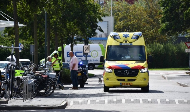 Persoon gewond bij ongeval op parkeerterrein aan Papegaaienburg -..