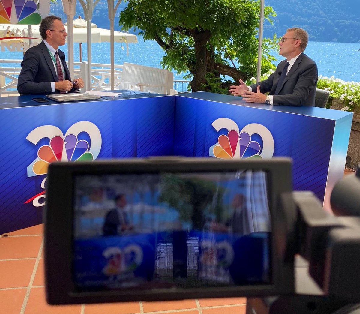 Decollanz's tweet photo. .@ecereda, ad #IBM, a @classcnbc: #tecnologia e #capitaleumano pilastri per la ripresa economica e sociale del Paese. Priorità a #digitalskills, intelligenza artificiale e #cloud computing.
#Cernobbio2020 #AI #GoodTechIBM https://t.co/HjdnYksJB6
