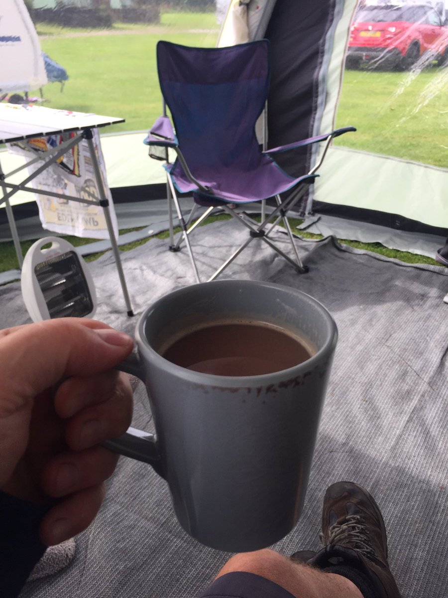 LPHonda's tweet photo. #SaturdayClubAtTheVan #CaravanLocalInDandG have a belter everybody 👍🚗🚋🏴💨💨👍 https://t.co/ADRVKnKKgG