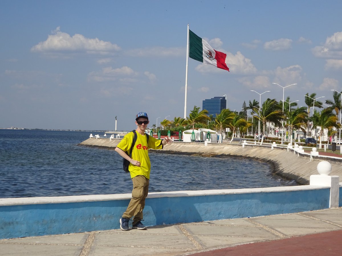 marcobuum's tweet photo. Campeche Malecón <3 https://t.co/emiId4VJ7N