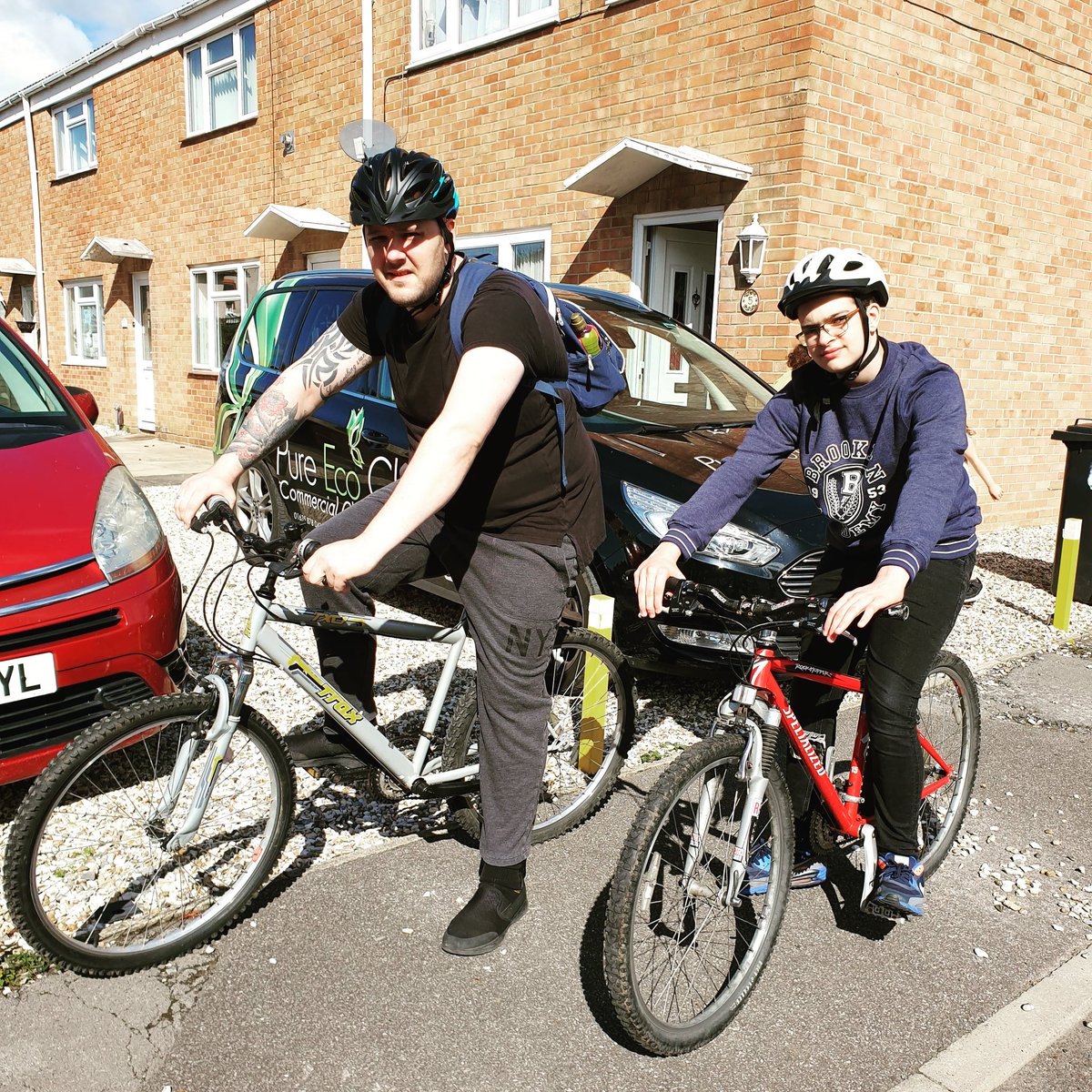 PureEcoClean's tweet photo. Steve and our son Jason setting off for their training session for their up-and-coming 20 mile bike ride to raise money for Tourette's Action.
.
https://t.co/WpuYDrFaDI
.
#tourettes #tourettesyndrome #positivity #acceptance #loveoneanother #respectoneanother #thatcham #berkshire https://t.co/fALe1nl24i