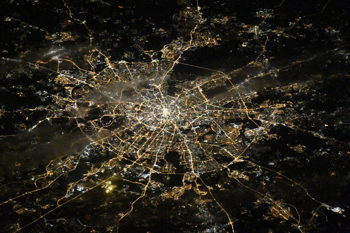 С Днём Рождения, Москва!

Happy Birthday, Moscow!

#Деньрождения #праздник #Birthday #ISS #МКС #nature #космонавт #космос #look #space #МКС #Роскосмос #ОлегАртемьев #olegmks #spaceart #travel #traveling #vacation #vacations  #Москва