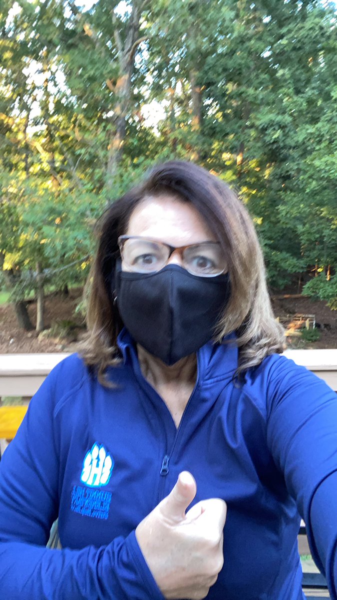 lorriebearden's tweet photo. Stay safe this holiday weekend! Remember to social distance, clean your hands... and mask up! #FCSlabordaysafe #FCSmaskup @summithillhusky @summithillpto #SHEShines #StriveHelpExcel https://t.co/lxKggUh6kV