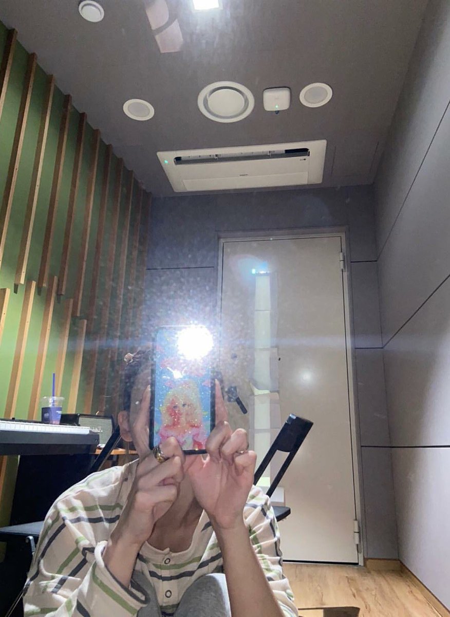 namopics's tweet photo. matching 🥰🥰 https://t.co/QfuurTqTOz