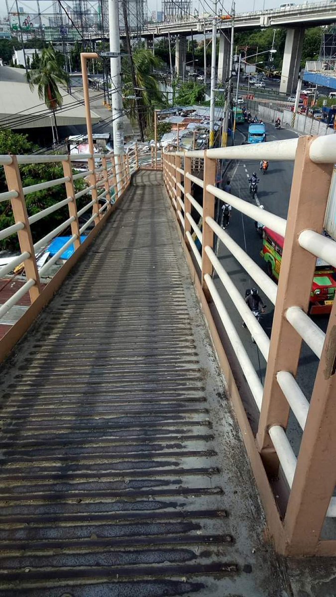 taguigeno's tweet photo. ANO ANG KWENTONG BICUTAN FOOTBRIDGE MO?

Maki-balita 👉 https://t.co/jiOt7Css3Y https://t.co/GPUGfZ0S7C