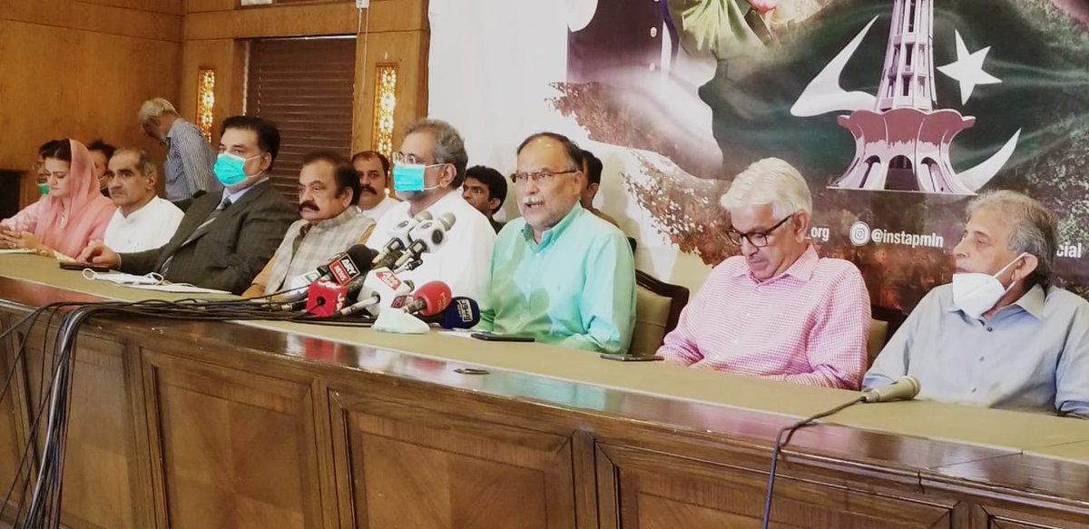 KhurramBhatti01's tweet photo. نوازشریف کی زندگی کا فیصلہ ٹالک شوز میں نہیں ہو سکتا,
نواز شریف صاحب ہمارا اثاثہ ہیں,
نوازشریف کی صحت ہمیں عزیز ہے۔
احسن اقبال
سیکریٹری جنرل پاکستان مسلم لیگ(نواز) https://t.co/yHIiORNRoi