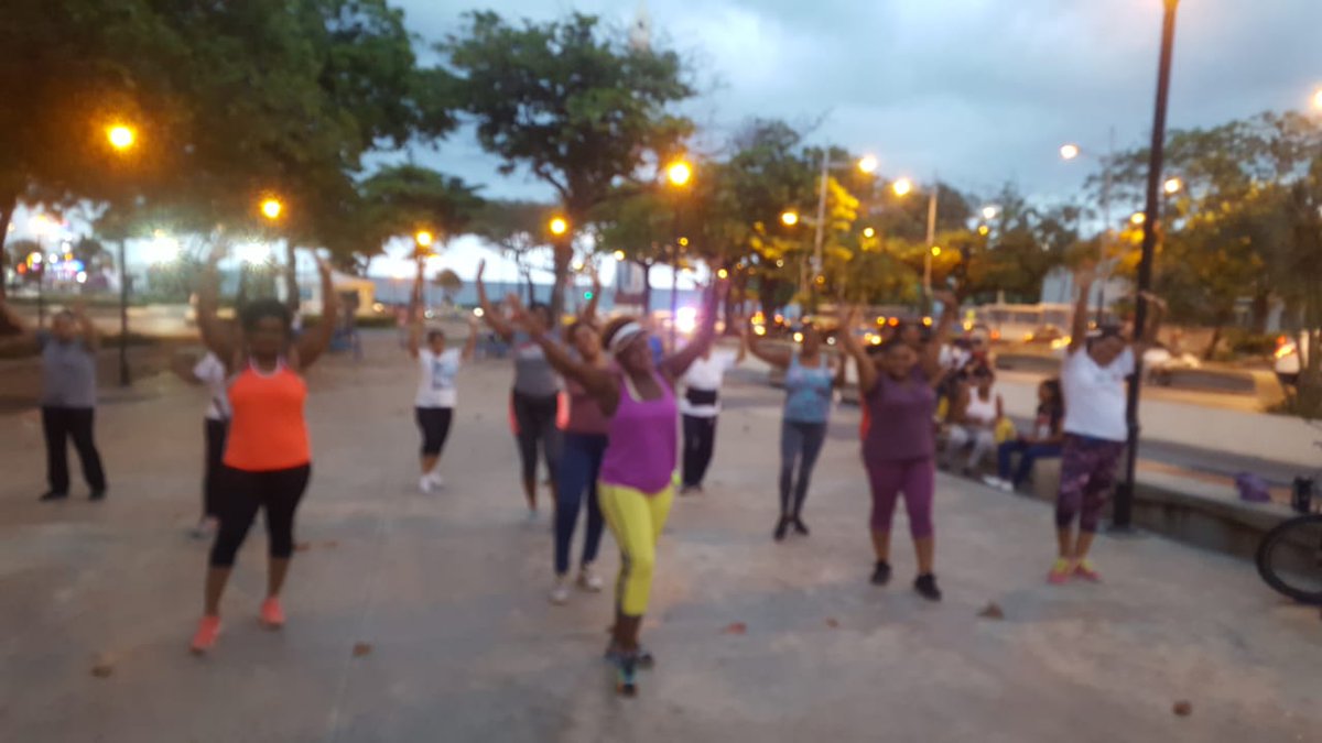 chana8green's tweet photo. @rcavada @luisabinader @neneycabrera #CuidaTuSalud se necesita! 
Mas que un programa es un estilo de vida! 
#nosomosbotellas
#soycuidatusalud https://t.co/PgapZ9tdhe