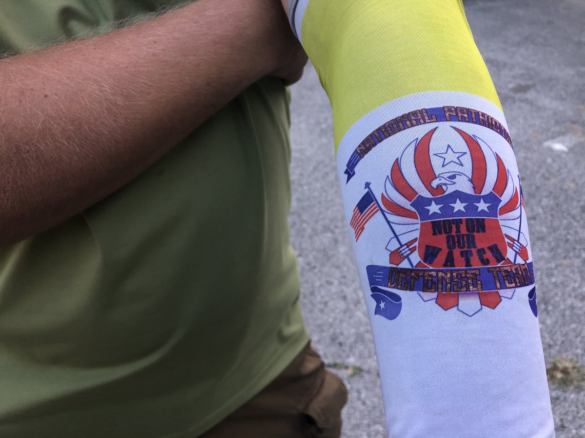 A couple dozen members of the “National Patriotic Defense Team” Militia are gathering about four miles from downtown  #Louisville.Another right-wing militia group is currently reportedly rallying up about ten miles away as well.They’re currently listing emergency contacts.