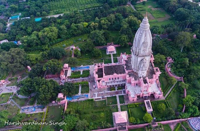 ¤ AdiYogi statue of Lord Shiva in Tamilnadu¤ Natrajan Temple in Tamilnadu¤ Old Vishwanath Temple in Varanasi¤ New Vishwanath Temple in Varanasi