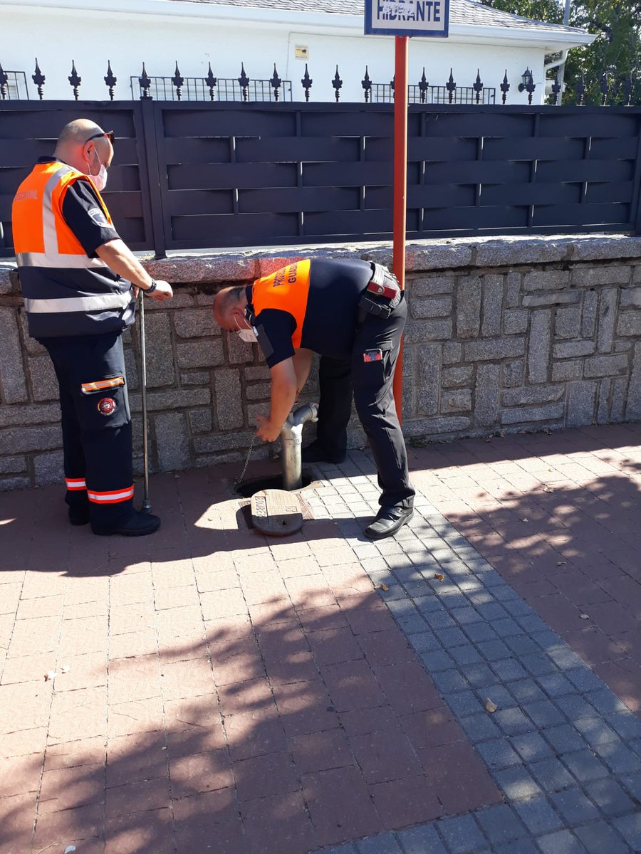 Guardia Fin de Semana!
Durante el fin de semana habrá dos dotaciones de voluntarios, una de ellas en revisión de los hidrantes del municipio.
Siempre a tu servicio!
#LasProtesCuentan #Guardia #guadarrama #guadarramaseguro