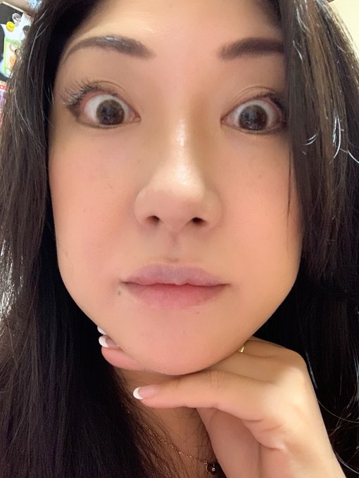 目治った‼️一安心っ🤩 #コレからは気をつけます #コンタクトは外して寝ます https://t.co/qbv849fXWY<a href="/tag/%E3%82%B3%E3%83%AC%E3%81%8B%E3%82%89%E3%81%AF%E6%B0%97%E3%82%92%E3%81%A4%E3%81%91%E3%81%BE%E3%81%99"class="tags">#コレからは気をつけます</a><a href="/tag/%E3%82%B3%E3%83%B3%E3%82%BF%E3%82%AF%E3%83%88%E3%81%AF%E5%A4%96%E3%81%97%E3%81%A6%E5%AF%9D%E3%81%BE%E3%81%99"class="tags">#コンタクトは外して寝ます</a>
