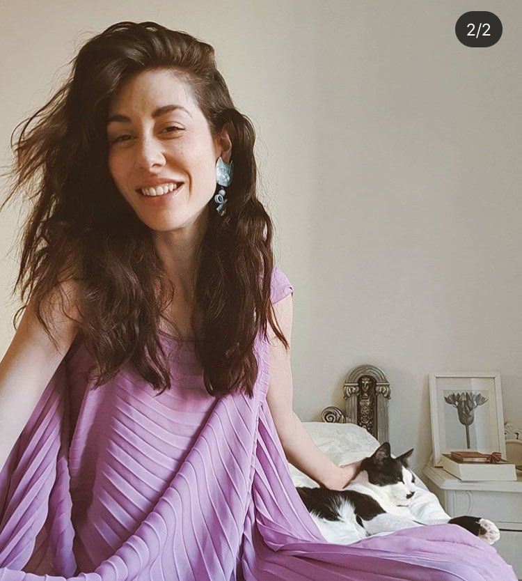 AlexandraFerviu's tweet photo. se me metió un “por favor que tierna es me muero” en el ojo. https://t.co/OQYmPLFfEz