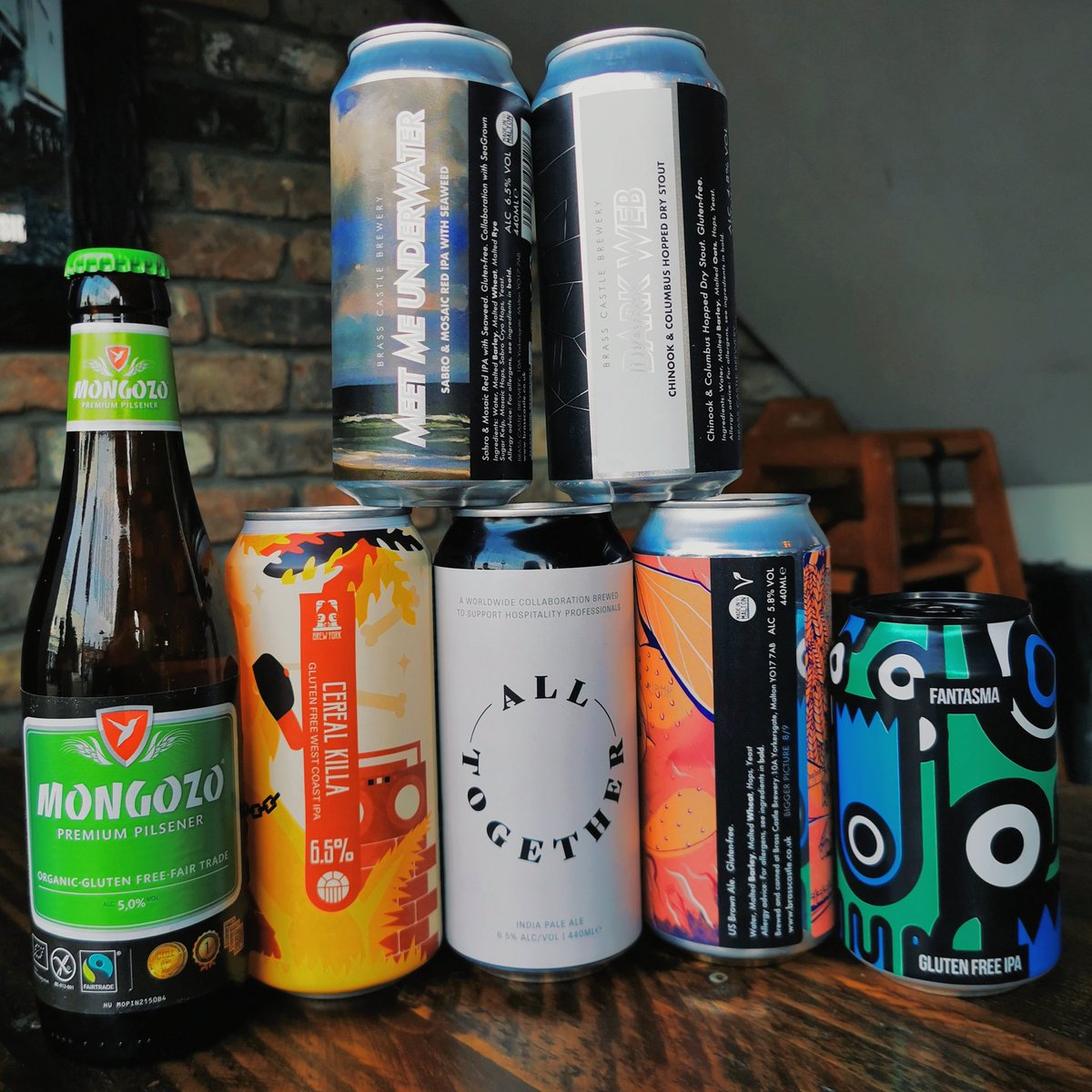 Are you following a #glutenfree diet? We have a range of #GFbeer and #lowinglutenbeer in our fridges just waiting for you! From @BrassCastleBeer @brewyorkbeer @magicrockbrewing @mongozo_beers ✨✨✨

#GF #glutenfreeliving