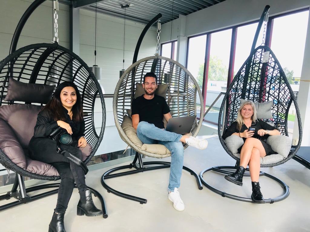 📸 Het begint met mooie beelden! Tenminste, als ik <a href="/LusinLusin/">Studio LUSIN</a> moet geloven. Doe ik ook hoor 😄

Daarom zijn we voor een nieuwe <a href="/ProximareCons/">Proximare</a> klant gisteren gestart met de fotografie voor website en Social media.