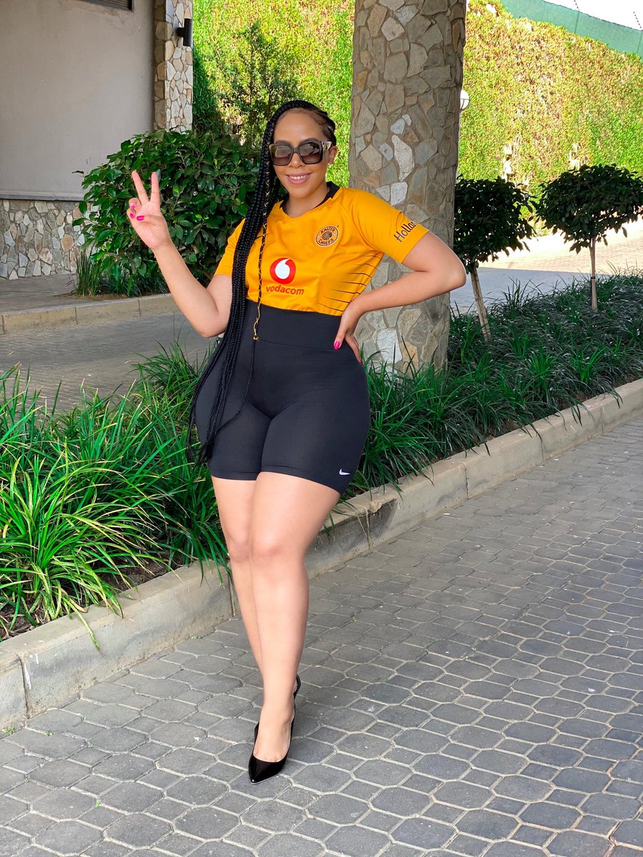 BrownMbombo's tweet photo. #AbuyileAmakhosi #Amphibia #AbsaPrem 💛&amp;✌️ https://t.co/dLF98QI6Ut