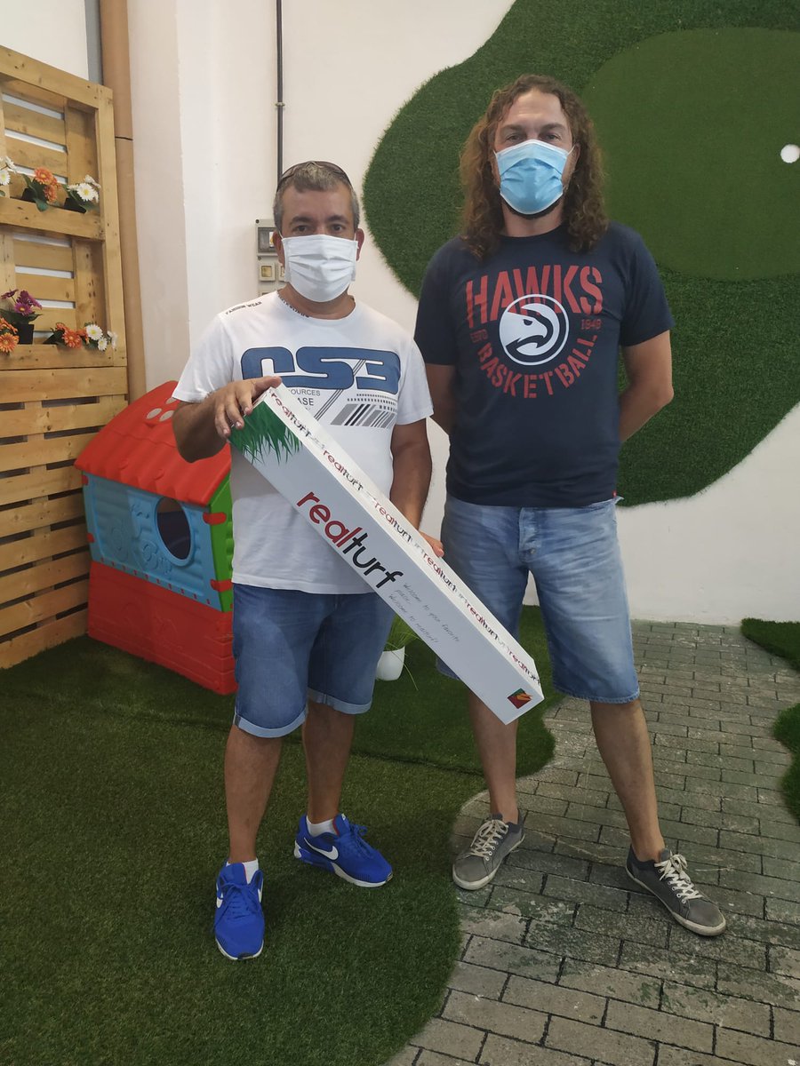ASTURCESPED's tweet photo. Buenos días. Aquí tenemos al ganador del último sorteo realizado recogiendo el Kit de Mantenimiento. Gracias a todos por participar. https://t.co/nto3U3SsaJ
