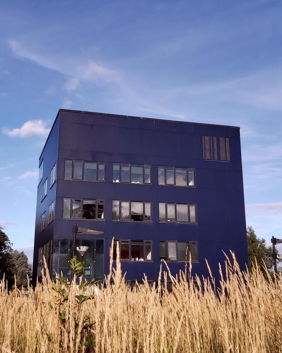 jpjmolloy's tweet photo. The Media Cube @myIADT @MediaCubeIADT #mediacube @UCD_SPC monthly challenge for Sept #architecture https://t.co/FfCIWryrgX