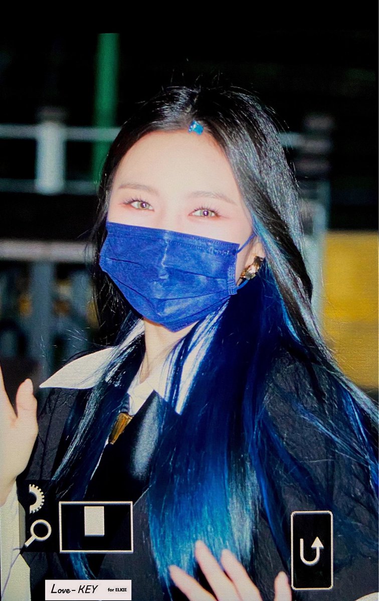 love_key1102's tweet photo. 200905 프리뷰

기염둥이 첫 영통팬싸 완료 ✏️

#CLC  #씨엘씨  #엘키 #ELKIE https://t.co/I8KRbtkXjL