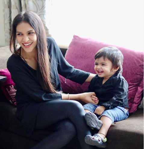 RiddhiDeorah's tweet photo. 👉Mothers are brilliant, courageous, compassionate, kind, wise, and practical. Mothers are strong. Strong in their faith, their spirit, and in their commitment to their children.
#ParentingExpert #Parenting101 #MomLife #RiddhiDeorah #LearnEachDay https://t.co/CcRIxxUamC