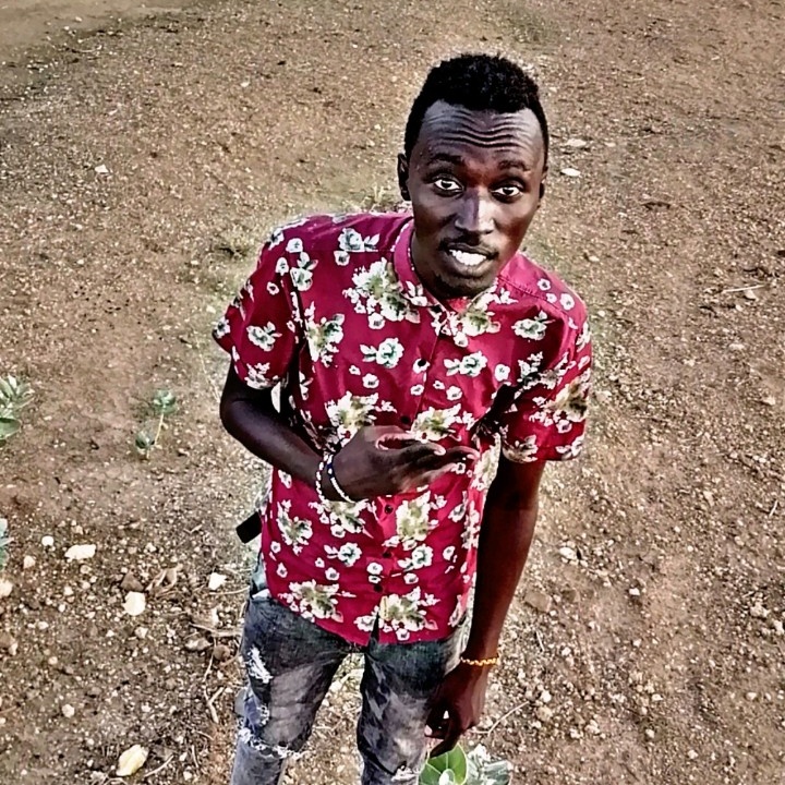 ShafraMustafa's tweet photo. #NewProfilePic https://t.co/9fjtDB80Di