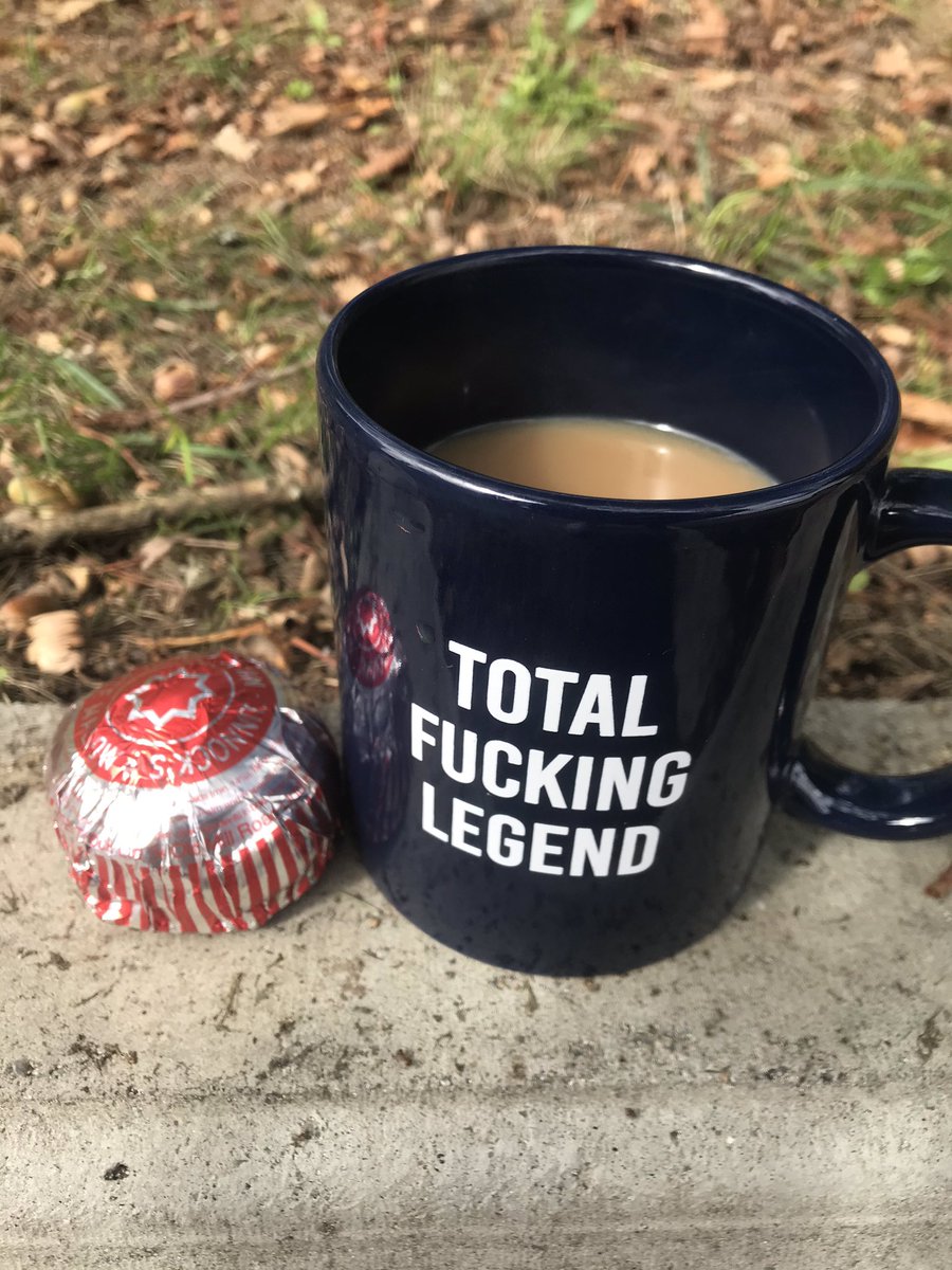 SheilaBailey46's tweet photo. And this is why I run with @StefRansley26 & @Carters168 not only do I get to run new routes with #lotsofhills - I was told to bring a mug for after π thanks ladies great to see you both #coffeeandcake @runr_uk @UKRunChat https://t.co/eB0hOr3srD