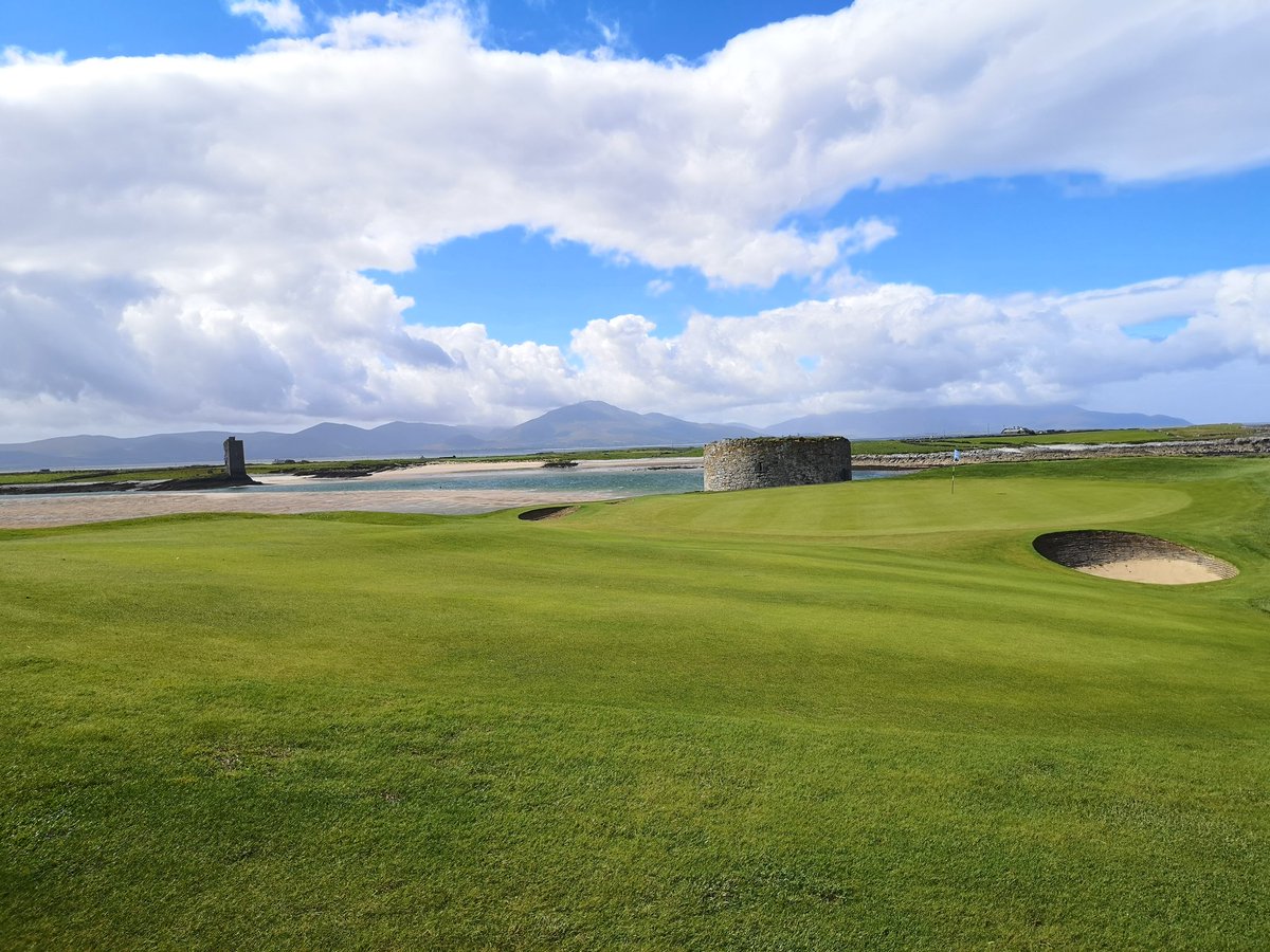 ProfileGavin's tweet image. Played the spectacular @traleegolflinks It was an absolute privilege. Incredible conditioning and definition throughout @LawlorColm. @TurfgrassC The front 9 improvements by @AtlanticGolfCo2 are excellent. Pure joy, cannot wait to play again