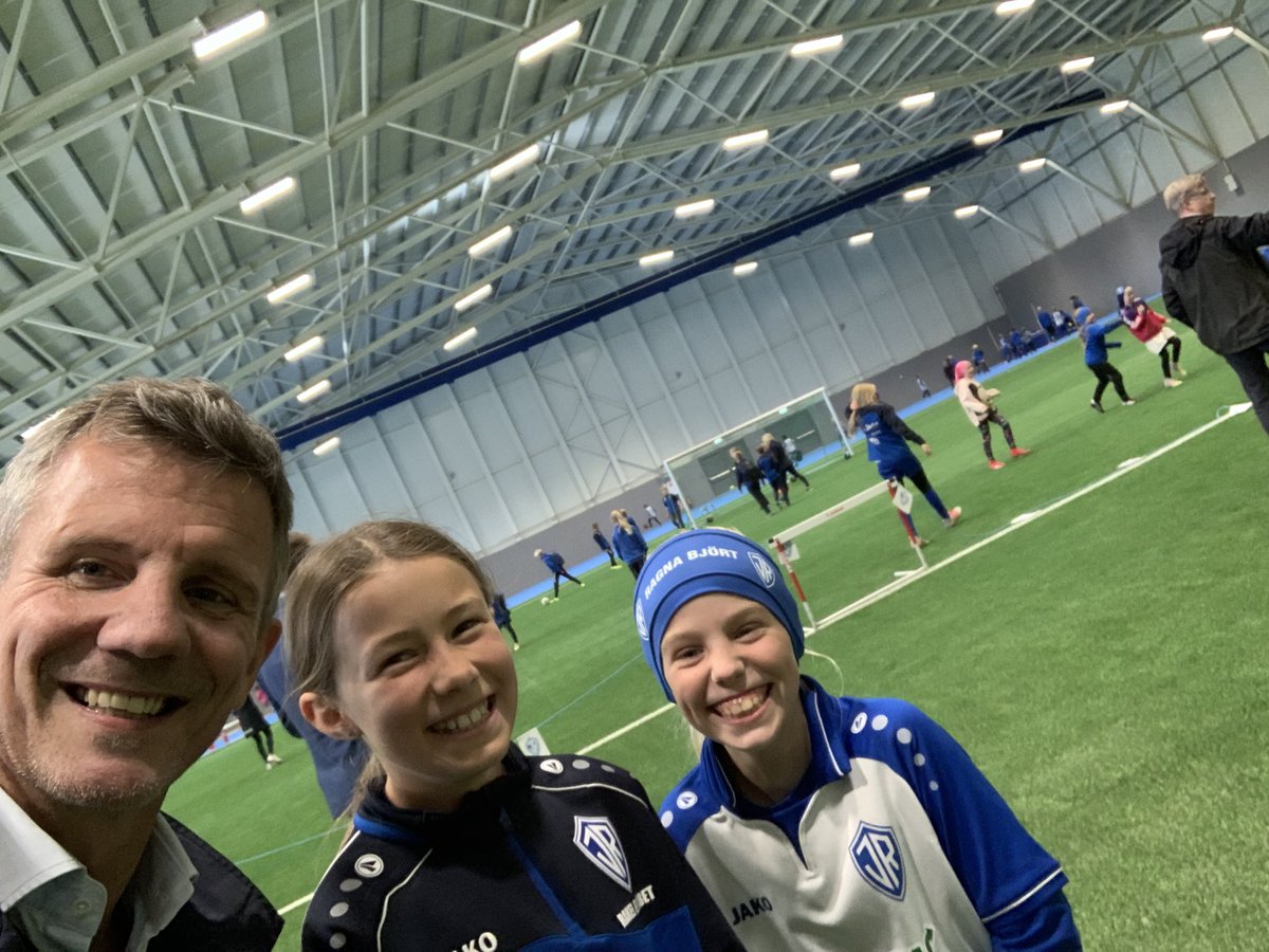 Til hamingju ÍR og breiðhyltingar. Aðstaðan skiptir öllu máli. Það var sannarlega komin tími á nýtt knatthús í Reykjavík. Vel gert👊⚽️<a href="/IRFotbolti/">ÍR Fótbolti</a> #fyririsland