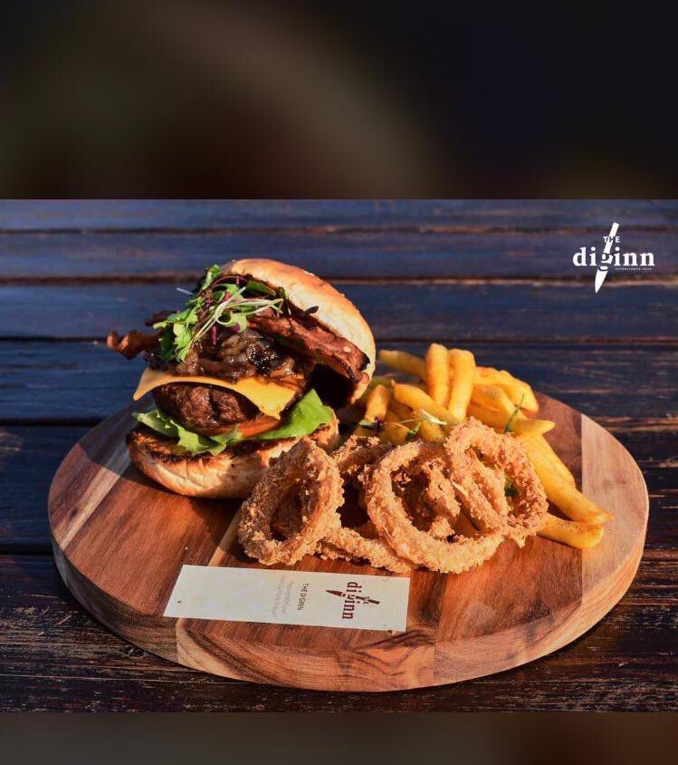 _abigail_j's tweet photo. @the_diginnplk don’t do yourself a disservice. These mouthwatering burgers are only available until 9pm today as the menu changes every weekend #SupportLocalBusinesses https://t.co/WCoBJu7zUJ