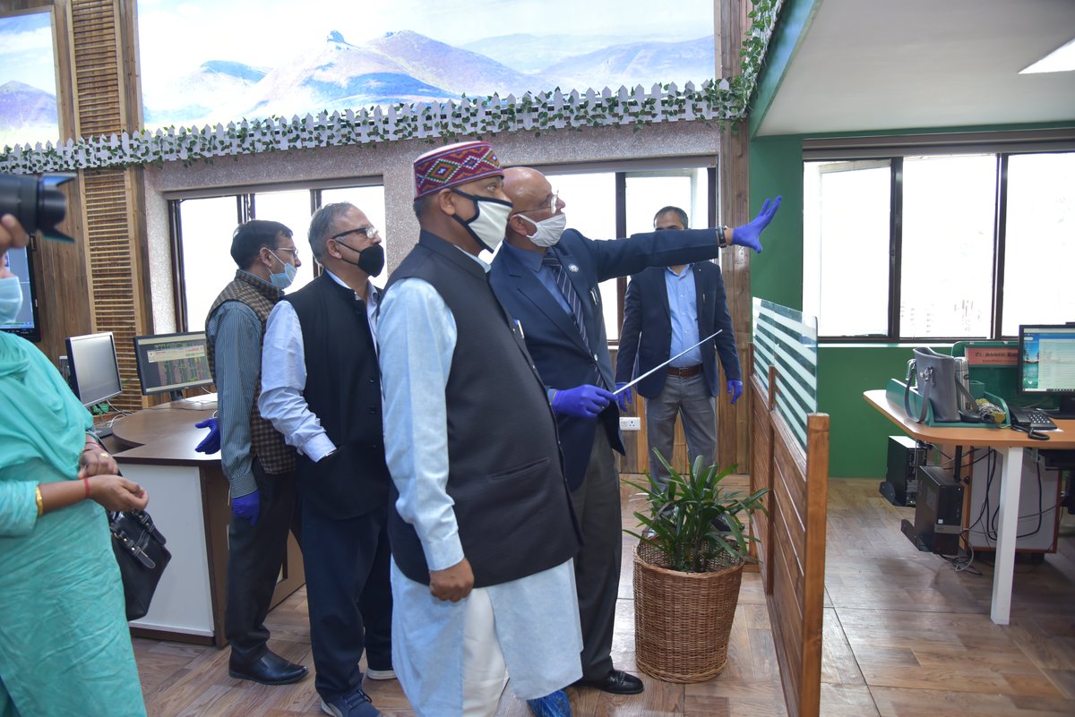 HPSLDCShimla's tweet photo. A Glimpse of farewell on the day (31.08.2020) of Er. Suneel Grover, MD, HPSLDC  superannuation at HPSLDC, GoHP, Totu, Shimla, in which Sh. Sukh Ram Chaudhary, Hon’ble Power Minister, H. P. also took part. He conveyed his best wishes for the happy and long healthy life to him. https://t.co/qVg6lIauM2