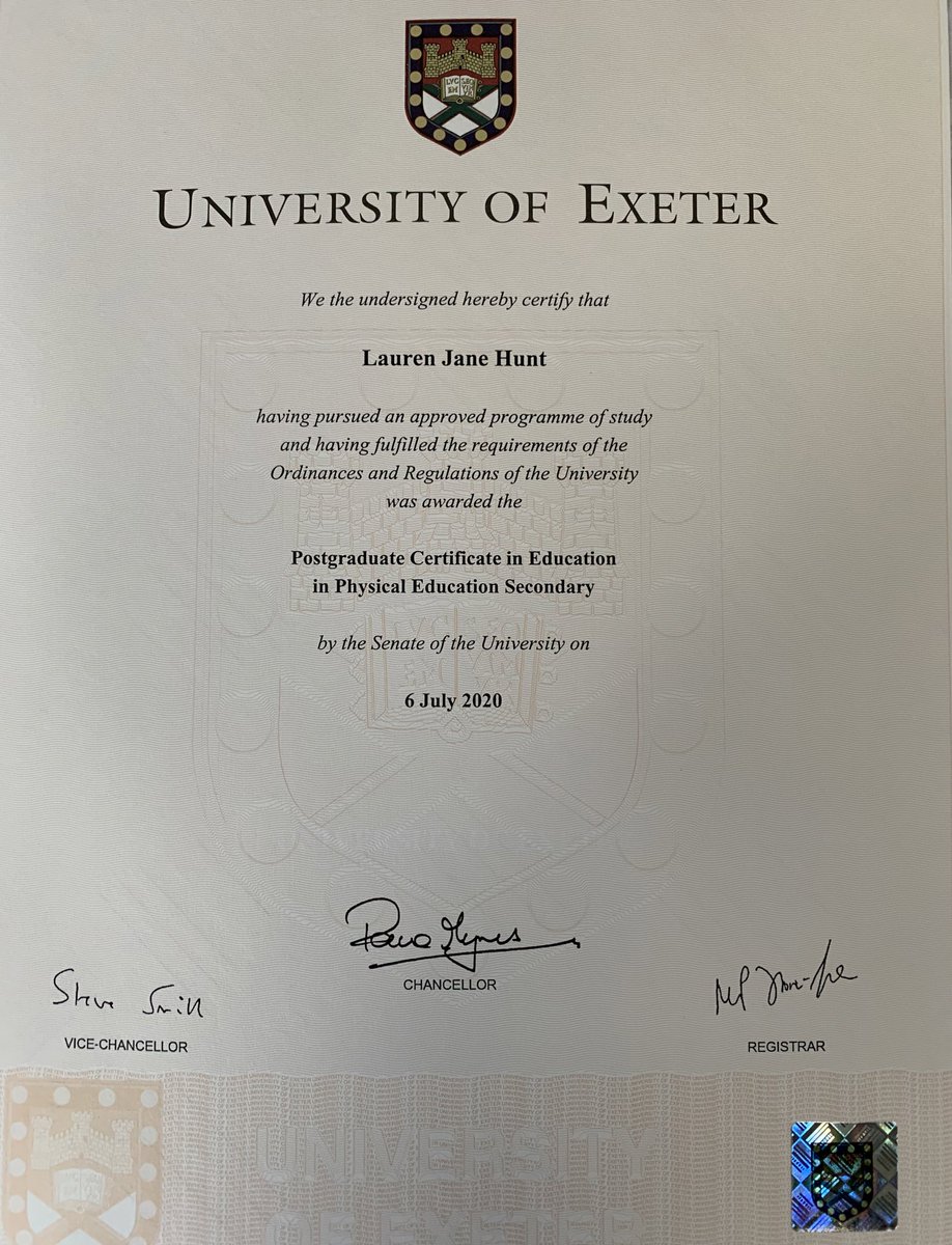 MissLHuntPE's tweet photo. First week as an NQT✔️ and recieved my PGCE certificate☺️ Bring on next week👩🏼‍🏫🎾⚽️⚾️ https://t.co/qo195PvW0h