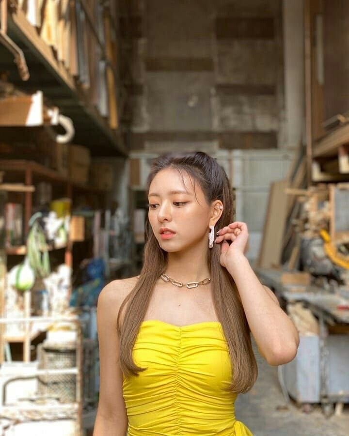 YUNASLOOK's tweet photo. https://t.co/n8FVJxuc9d