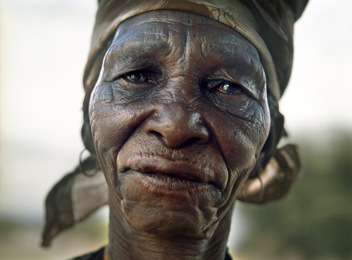 Survival's tweet photo. #OnThisDay 1991, ILO Convention 169 came into force. 

It protects tribal peoples’ rights to 
-Own the land they live on
-Make decisions about projects that affect them
-Equality &amp; freedom

States around the world flout it. If you fight for this law, you fight for their rights. https://t.co/28urXQUt9f