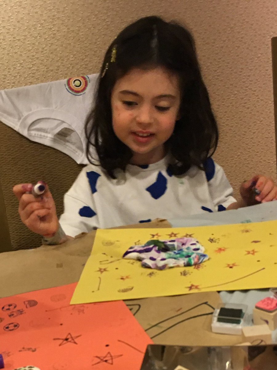 wechope's tweet photo. #ChildLife helps kids affected by #retinoblastoma thrive. Kids dx with #EyeCancer and siblings have fun & therapeutic activities on both days of #OneRbWorld2020, 3-4 Oct. Find out more and register today at https://t.co/PN9seVflTI @ChildLifeMorgan #HopeAndHealing #HelpKidsThrive https://t.co/QE4NPncCoj